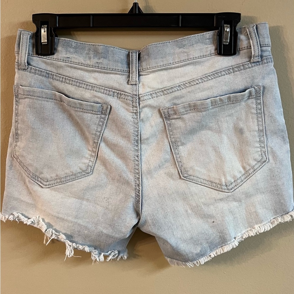 Light Washed Denim Ripped Shorts - Picture 3 of 6